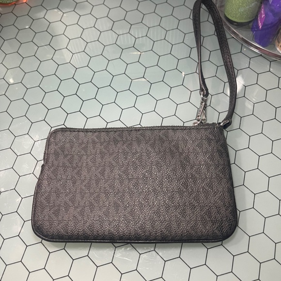 Michael Kors Wristlet - Picture 2 of 4